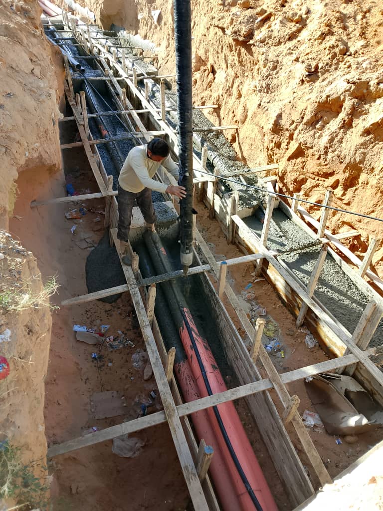 Sewer networks flushing and conduits reinforcement